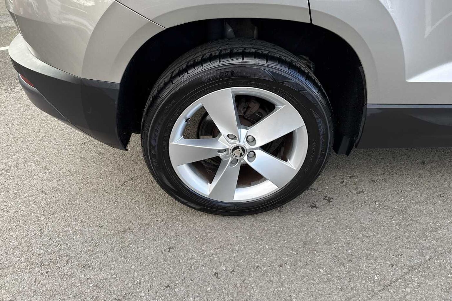 SKODA KAROQ 1.0 TSI SE 5dr