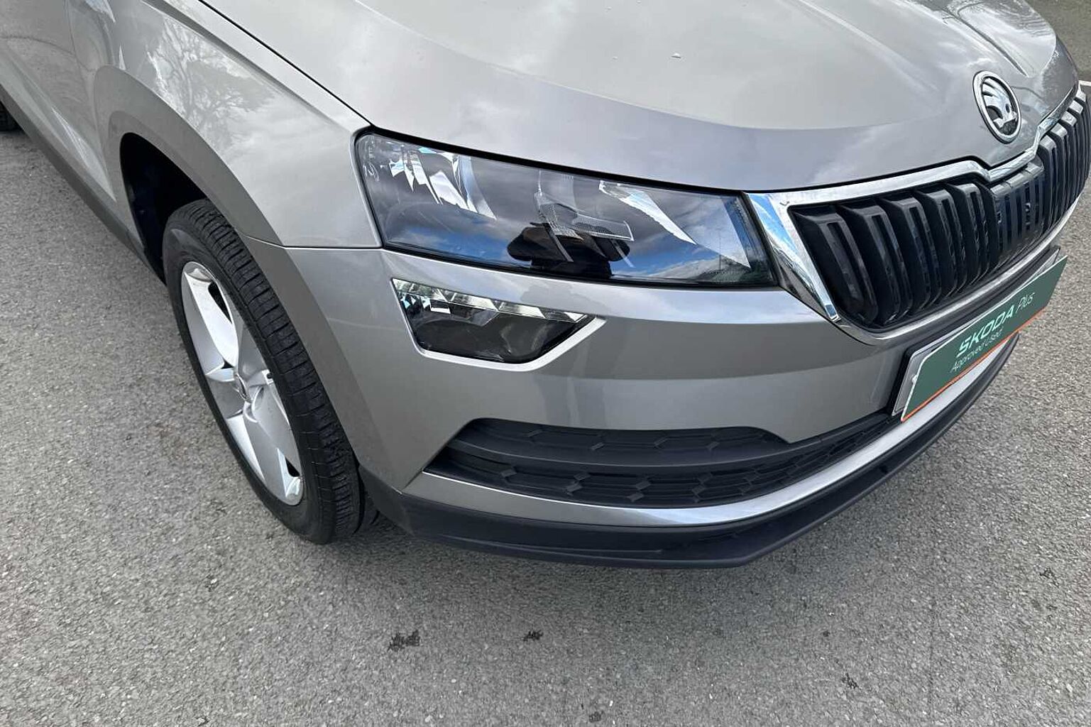 SKODA KAROQ 1.0 TSI SE 5dr