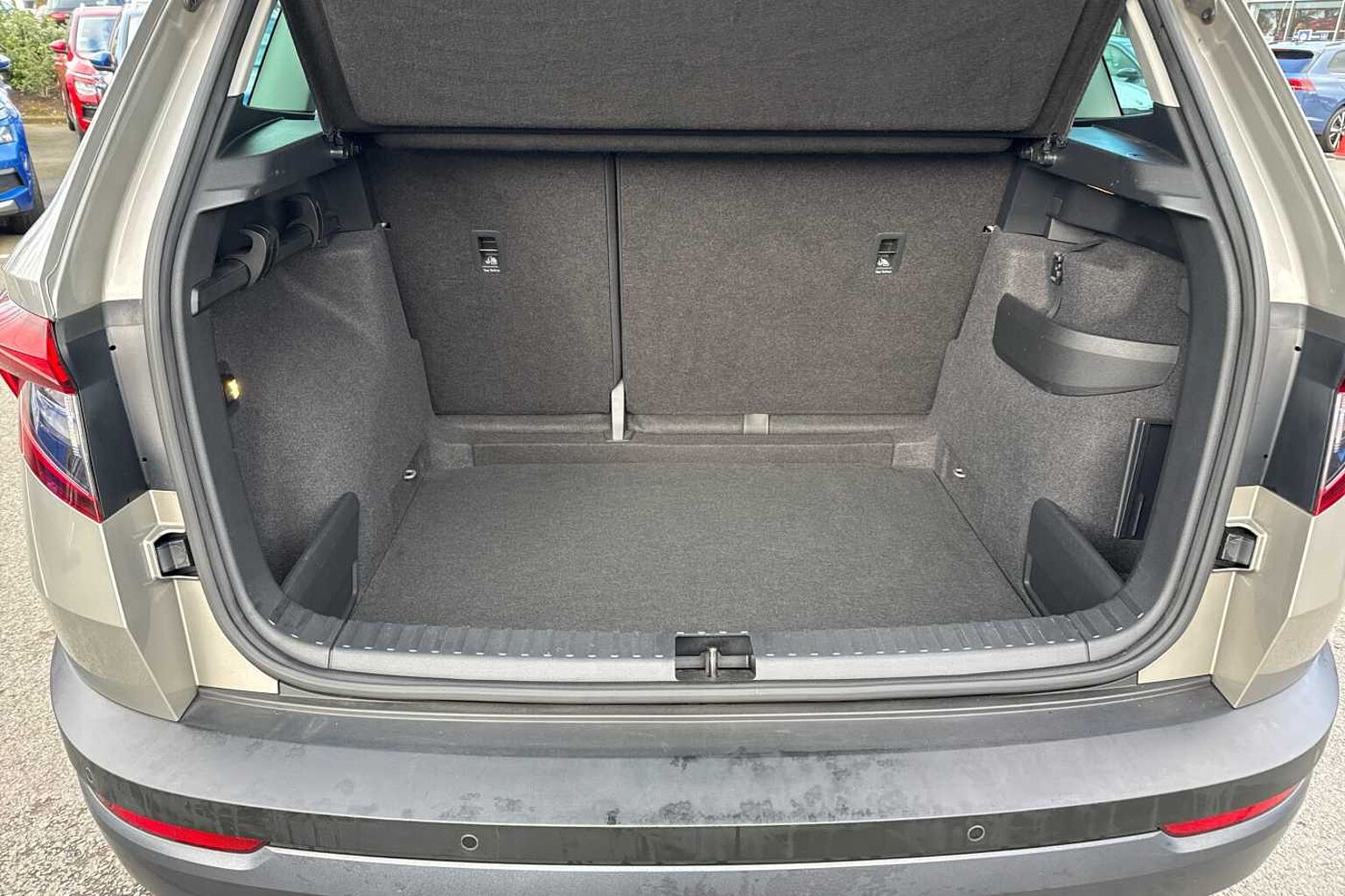 SKODA KAROQ 1.0 TSI SE 5dr