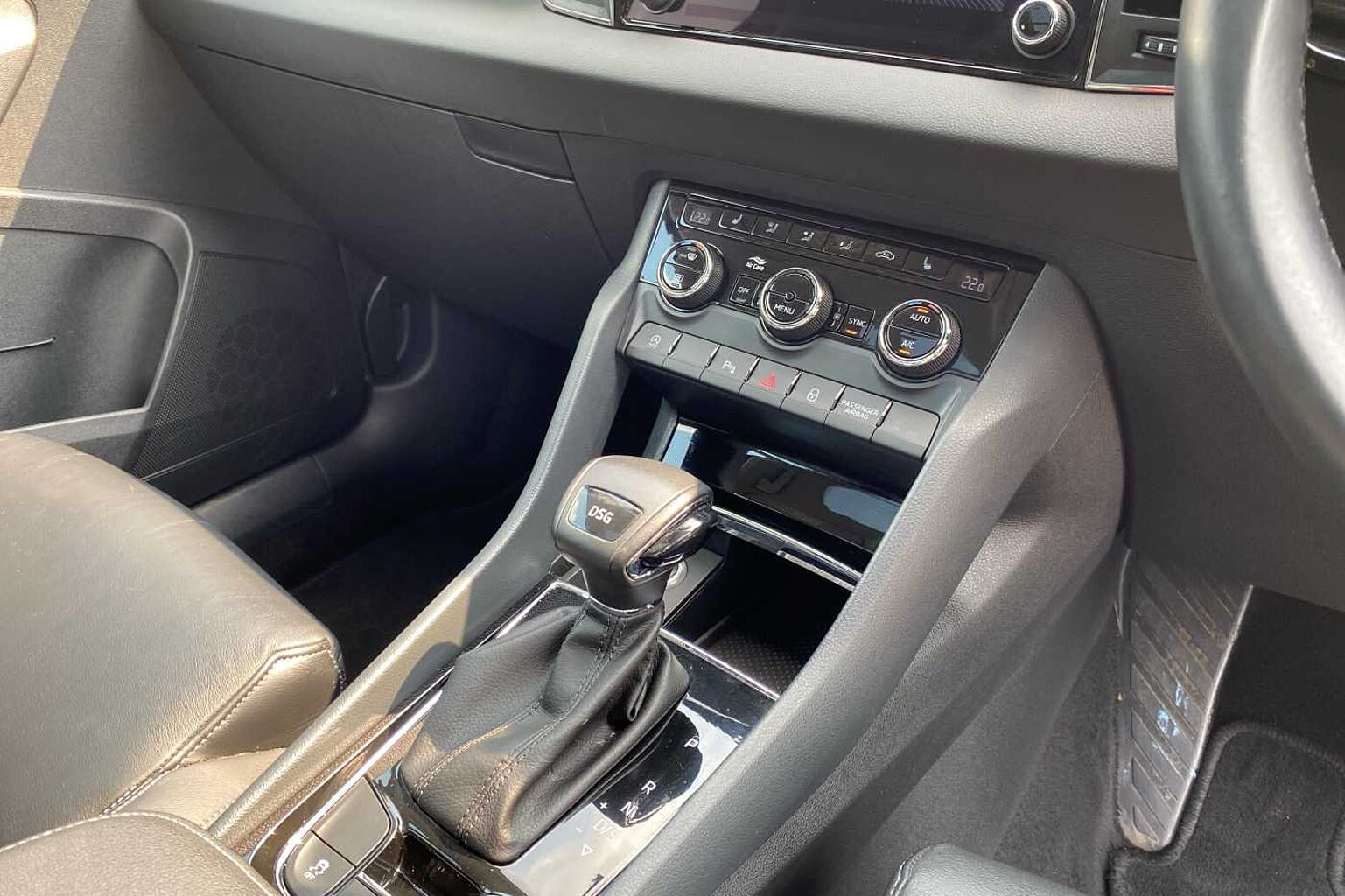 SKODA KAROQ 1.0 TSI SE L 5dr DSG